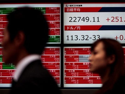 Tiền ngoại rời bỏ chứng khoán Nhật Bản